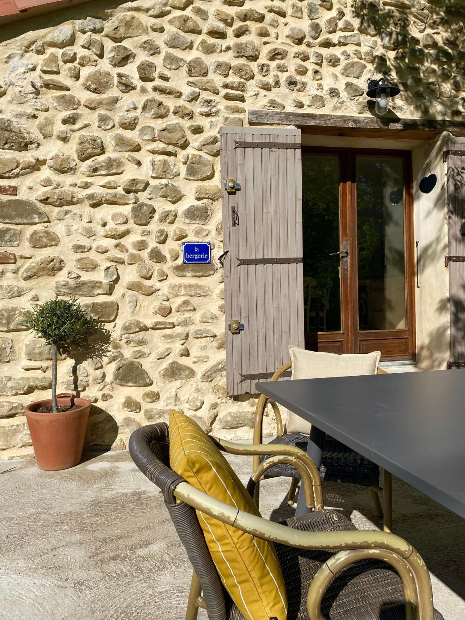 Niozelles La Magnanerie En Provenceヴィラ エクステリア 写真